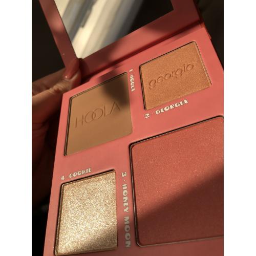 BeneFit Fouroscope Palette (Paleta bronzerów, róży i rozświetlaczy) - opinie | zdjęcie do recenzji od myxlife1