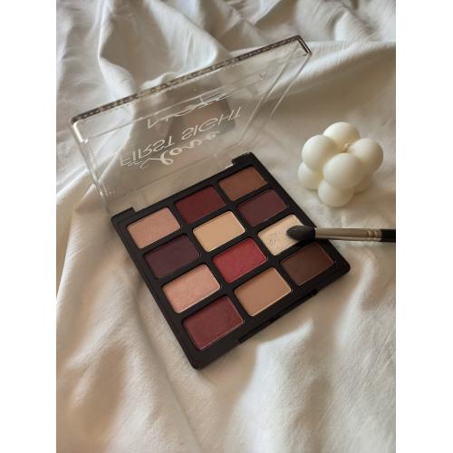 Note Cosmetique Love At First Sight Instant Lovers Eyeshadow Palette (Paletka cieni do powiek) - opinie | zdjęcie do recenzji od patrycja_em - 1