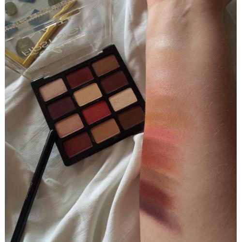 Note Cosmetique Love At First Sight Instant Lovers Eyeshadow Palette (Paletka cieni do powiek) - opinie | zdjęcie do recenzji od patrycja_em - 2