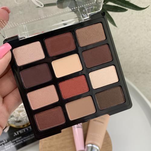 Note Cosmetique Love At First Sight Instant Lovers Eyeshadow Palette (Paletka cieni do powiek) - opinie | zdjęcie do recenzji od xjuulix