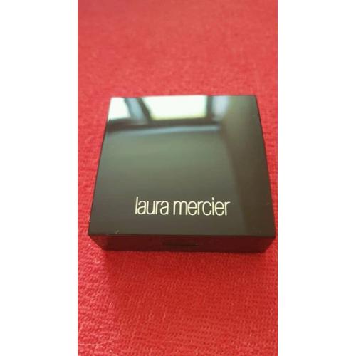 Laura Mercier Secret Blurring Powder For Under Eyes (Puder prasowany pod oczy) - opinie | zdjęcie do recenzji od Kat8Rina - 1