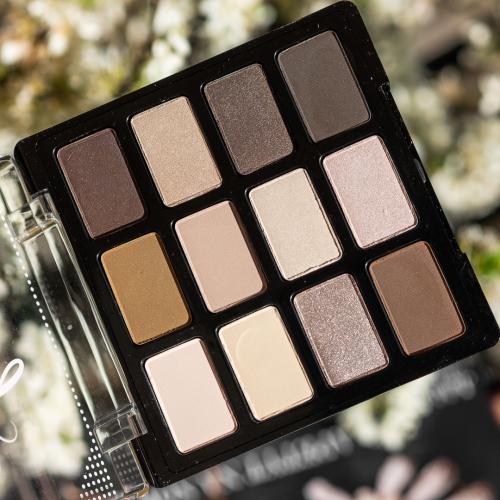 Note Cosmetique Love At First Sight Daily Routine Eyeshadow Palette (Paletka cieni do powiek) - opinie | zdjęcie do recenzji od FlyPati - 4
