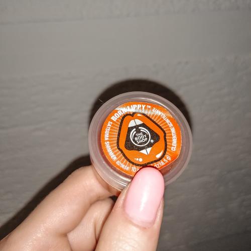 The Body Shop Born Lippy, Lip Balm (Balsam do ust) - opinie | zdjęcie do recenzji od heartless009 - 1