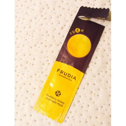 Frudia Blueberry Honey Overnight Mask (Całonocna nawilżająca maska do twarzy) - opinie | zdjęcie do recenzji od Ariessa