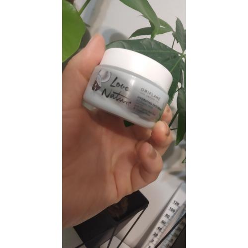 Oriflame Love Nature, Hydrating Face Cream with Organic Aloe Vera & Coconut Water (Nawilżający krem do twarzy z organicznym aloesem i wodą kokosową) - opinie | zdjęcie do recenzji od Moniula93 - 1
