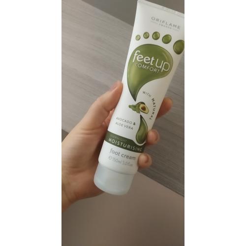 Oriflame Feet Up Comfort, Overnight Moisturising Foot Cream (Nawilżający krem do stóp na noc [Nawilżająca maska do stóp na noc]) - opinie | zdjęcie do recenzji od Moniula93 - 1