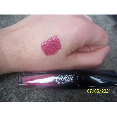 Deborah Volume Vinyl Lipstick (Płynna pomadka do ust) - opinie | zdjęcie do recenzji od Smerfeta83 - 4