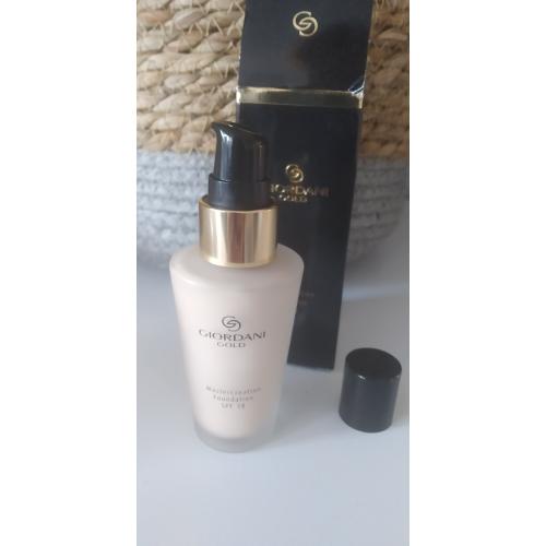 Oriflame Giordani Gold, MasterCreation Foundation SPF18 (Podkład do twarzy) - opinie | zdjęcie do recenzji od Moniula93 - 1