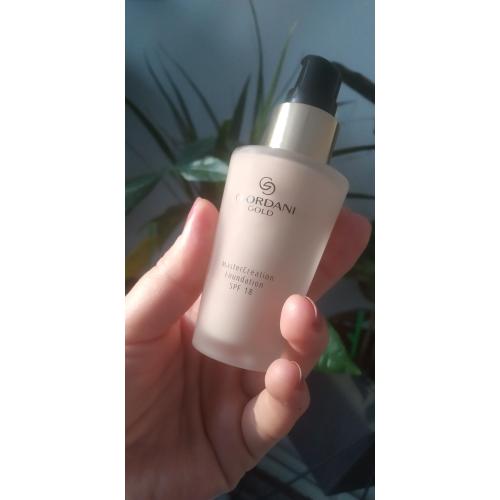 Oriflame Giordani Gold, MasterCreation Foundation SPF18 (Podkład do twarzy) - opinie | zdjęcie do recenzji od Moniula93 - 2