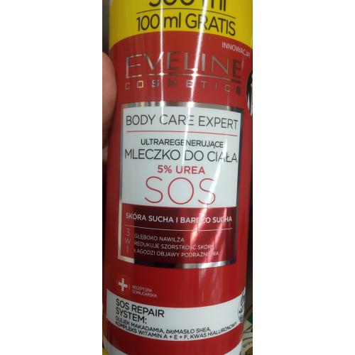 Eveline Cosmetics Body Care Expert, Ultraregenerujące mleczko do ciała SOS `5% Urea` - opinie | zdjęcie do recenzji od Moniula93 - 2