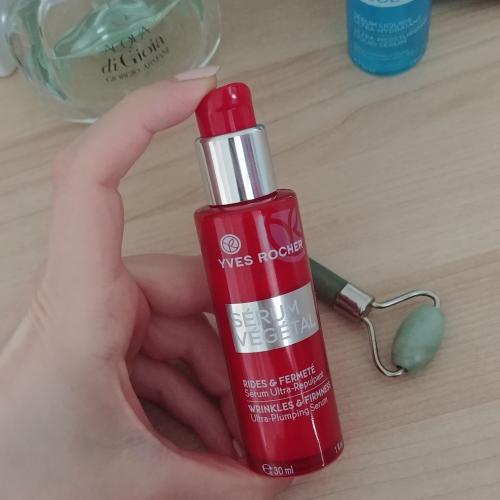 Yves Rocher Serum Vegetal, Rides & Fermete , Serum Ultra-Repulpant (Serum intensywnie ujędrniające 40+) - opinie | zdjęcie do recenzji od Ravka90