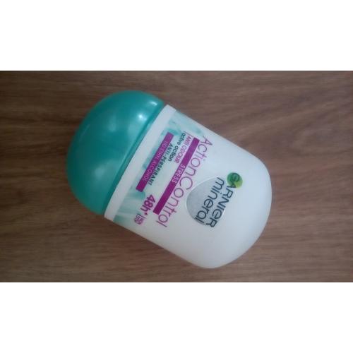 Garnier Mineral Deodorant, Action Control Heat, Sport Stress Anti-perspirant Roll-on 48h (Antyperspirant w kulce) - opinie | zdjęcie do recenzji od bbozenka