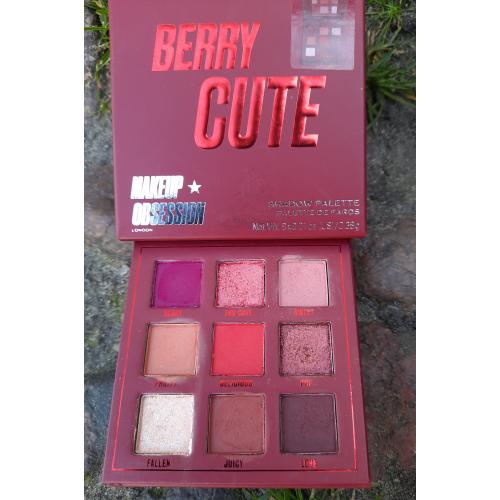Makeup Obsession London Berry Cute Eyeshadow Palette (Paleta cieni do powiek) - opinie | zdjęcie do recenzji od Smerfeta83 - 4