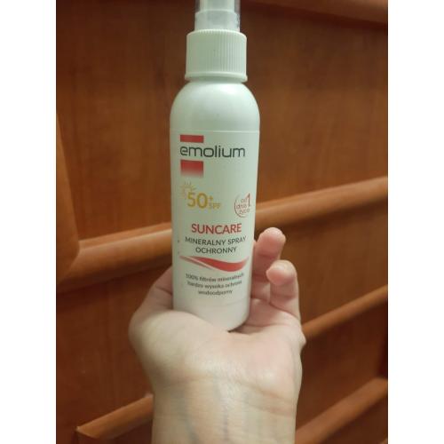 Emolium Suncare, Mineralny spray ochronny SPF50+ - opinie | zdjęcie do recenzji od lusia1987