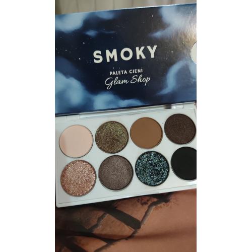 Glam Shop GlamBOX, Paleta cieni do powiek `Smoky` - opinie | zdjęcie do recenzji od szminka2010 - 2