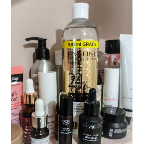 Eveline Cosmetics 24k Gold Filtrowany Śluz Ślimaka, Luksusowy przeciwzmarszczkowy płyn micelarny 8 w 1 - opinie | zdjęcie do recenzji od Nathaliee85