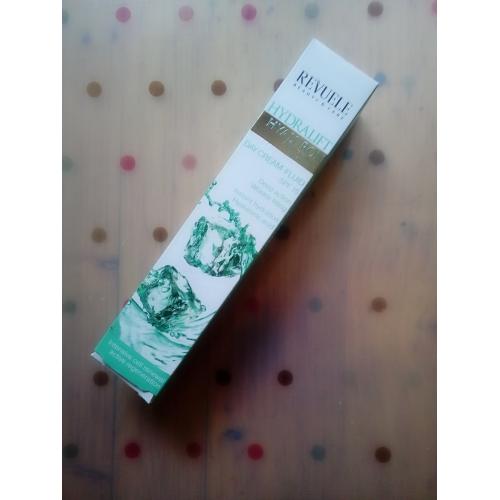 Revuele Hydralift Hyaluron Anti-wrinkle Treatment, Day Face Care Fluid Cream (Krem - fluid na dzień) - opinie | zdjęcie do recenzji od Kat8Rina