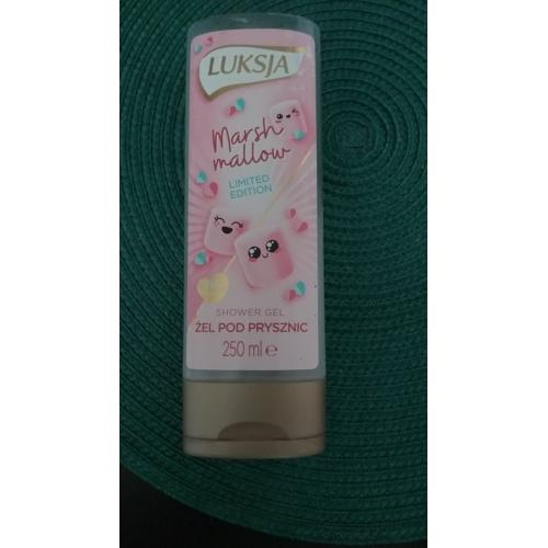 Luksja Marshmallow Shower Gel (Żel pod prysznic o zapachu pianek Marshmallow) - opinie | zdjęcie do recenzji od kari_tori - 1