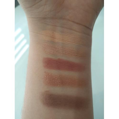 Eveline Cosmetics Variete Eyeshadow Palette (Paleta 18 cieni do powiek) - opinie | zdjęcie do recenzji od PAUNI - 4