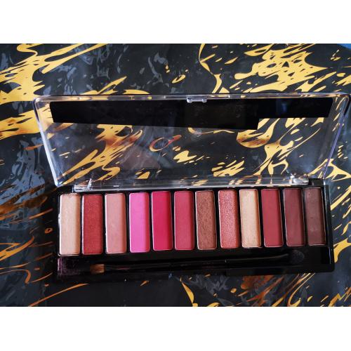 Rimmel Magnif`Eyes Crimson Palette (Paleta cieni do powiek) - opinie | zdjęcie do recenzji od Ewafefka - 2