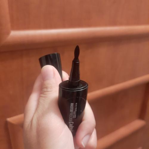 Maybelline New York Master Precise Curvy, Liquid Eyeliner (Tusz do kresek we flamastrze) - opinie | zdjęcie do recenzji od lusia1987 - 1