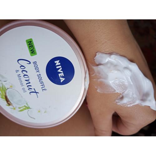 Nivea Body Souffle Coconut and Monoi Oil (Olejek w kremie, Suflet do ciała ` Kokos i olejek monoi`) - opinie | zdjęcie do recenzji od LadyBasia