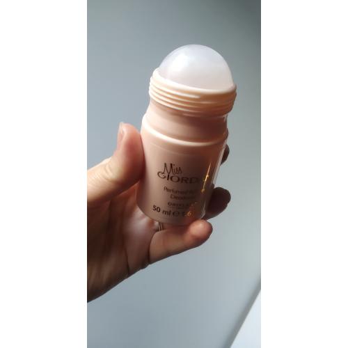 Oriflame Miss Giordani, Perfumed Roll- On Deodorant (Perfumowany dezodorant w kulce) - opinie | zdjęcie do recenzji od Moniula93 - 4
