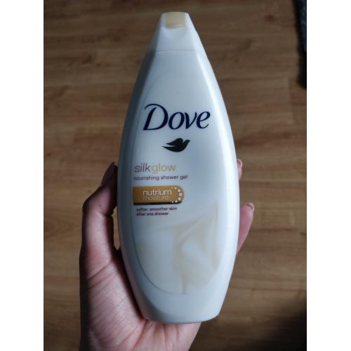 Dove Silk Glow, Odżywczy żel pod prysznic (nowa wersja) - opinie | zdjęcie do recenzji od Paula9595p - 1
