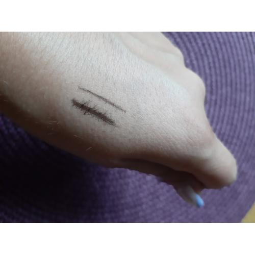 Avon Mark, Oh So Tokyo Eyeliner (Eyeliner w pisaku) - opinie | zdjęcie do recenzji od KIN0183 - 1