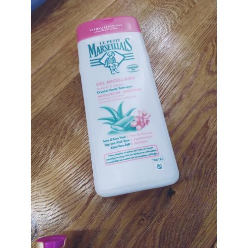 Le Petit Marseillais Gel Micellaire Seve d'Aloe Vera et Fleur de Pommier (Micelarny żel pod prysznic `Aloes & kwiat jabłoni`) - opinie | zdjęcie do recenzji od Rumcykiewicz