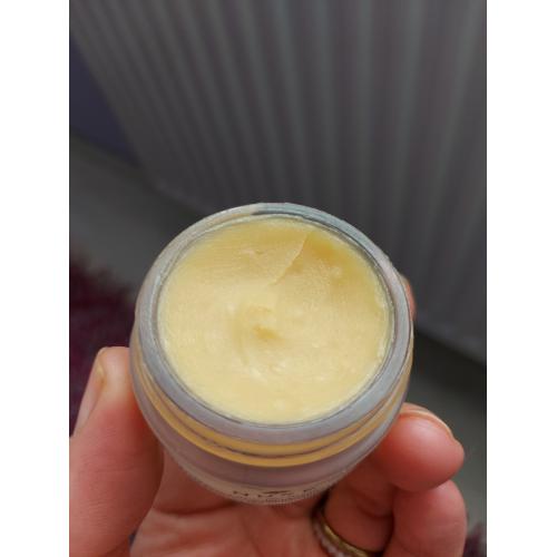 Nuxe Reve de Miel, Baume Levres [Lip Balm] (Balsam do ust ( stara wersja )) - opinie | zdjęcie do recenzji od tamaritamara - 1