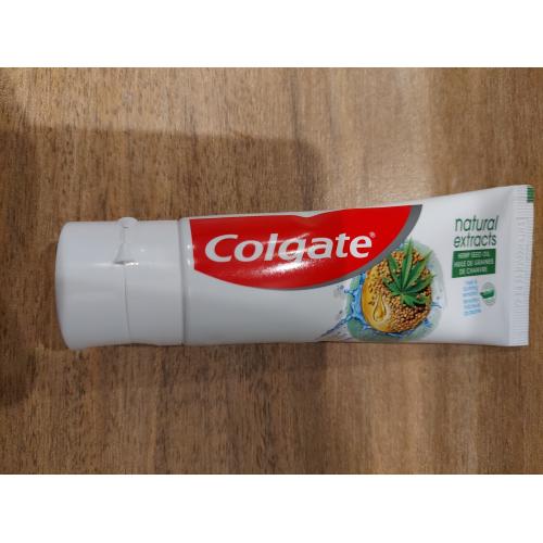 Colgate Natural Extracts, Hemp Seed Oil Toothpaste (Pasta do zębów olej z nasion konopi) - opinie | zdjęcie do recenzji od Lukrecja63