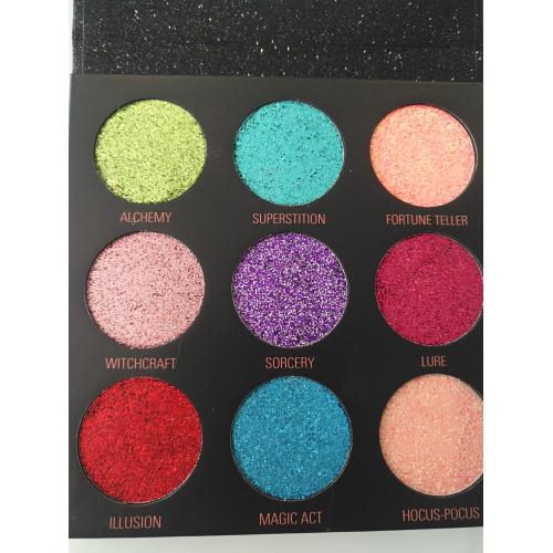 Revolution Beauty (Makeup Revolution) Abracadabra Pressed Glitter Palette (Paleta prasowanych brokatów) - opinie | zdjęcie do recenzji od PAUNI - 1