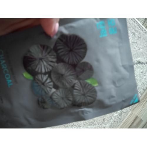 Holika Holika Pure Essence Mask Sheet Charcoal (Maska w płachcie) - opinie | zdjęcie do recenzji od LadyBasia