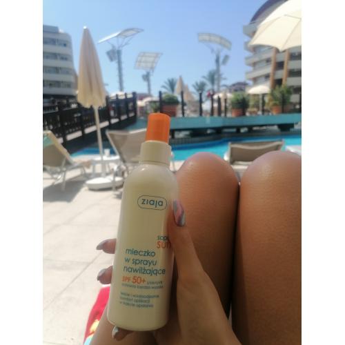 Ziaja Sopot Sun, Mleczko nawilżające w sprayu SPF 50+ - opinie | zdjęcie do recenzji od blondeinbeauty