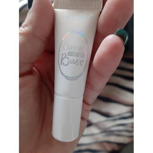 Lovely Classic Eyeshadow Base (Baza pod cienie do powiek przedłużająca trwałość) - opinie | zdjęcie do recenzji od KIN0183