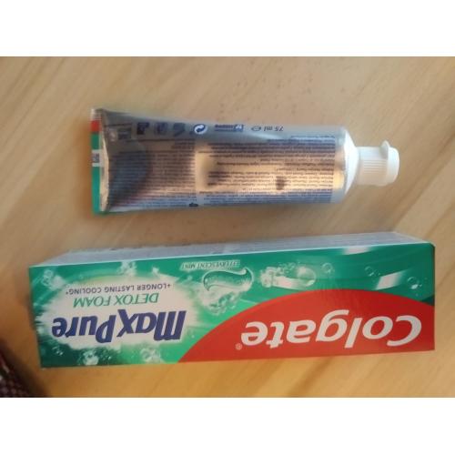 Colgate Max Pure, Detox Foam Effervescent Mint Toothpaste (Pasta do zębów) - opinie | zdjęcie do recenzji od Gogo145 - 3