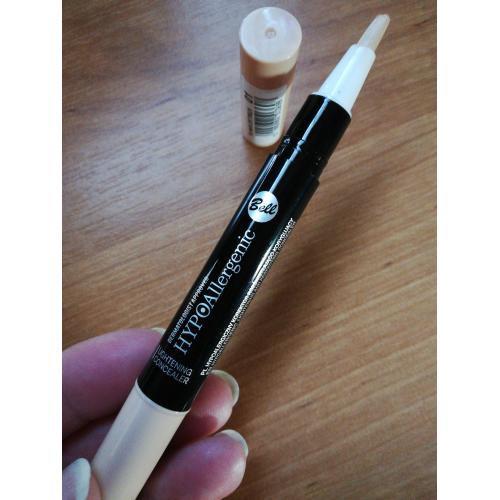 Bell HYPOAllergenic, Lightening Concealer (Hypoalergiczny korektor rozświetlająco - korygujący) - opinie | zdjęcie do recenzji od Ivonek38