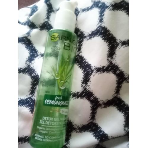 Garnier Bio, Fresh Lemongrass Detox Gel Wash (Detoksykujący żel myjący z trawą cytrynową)) - opinie | zdjęcie do recenzji od Wiola435