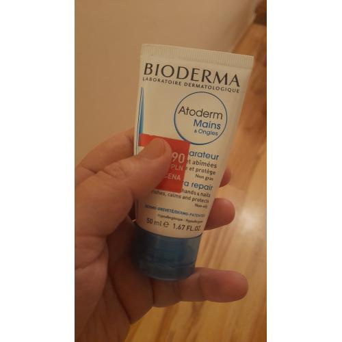 Bioderma Atoderm, Creme Mains (Odżywczy krem do rąk suchych i zniszczonych (nowa wersja)) - opinie | zdjęcie do recenzji od OlaSto