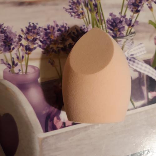 KillyS Make Me Up!, Infused Bamboo Makeup Sponge (Gąbeczka do makijażu z ekstraktem z bambusa) - opinie | zdjęcie do recenzji od Andromeda1966