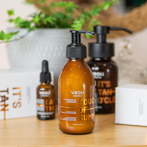 Veoli Botanica Touch of Summer, Brązujący balsam do ciała z ekstraktem z alg i masłem kakaowym - opinie | zdjęcie do recenzji od FlyPati