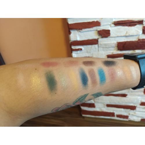 Eveline Cosmetics Variete Eyeshadow Palette (Paleta 18 cieni do powiek) - opinie | zdjęcie do recenzji od AnnNowa - 1