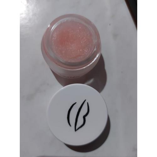 Resibo Sweet Spot, Raspberry & White Choco Regenerating Lip Scrub (Regenerujący peeling do ust `Malina i biała czekolada`) - opinie | zdjęcie do recenzji od louissth