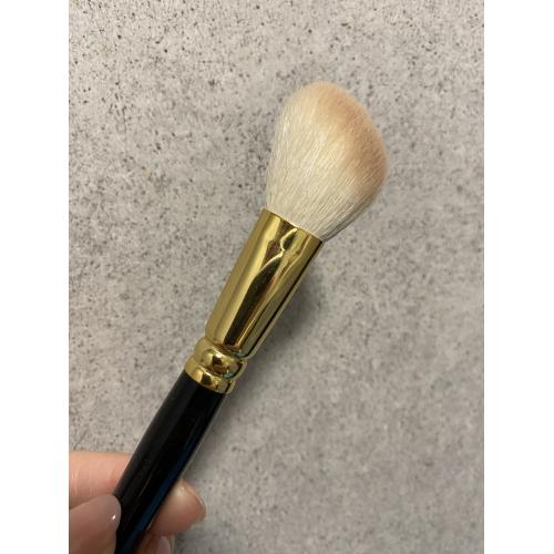M Brush by Maxineczka M Brush 03 (Pędzel do makijażu 03) - opinie | zdjęcie do recenzji od fc6bbe57da52d8999f3cda6c9db2214ecf19a209_649380f1ee668 - 1