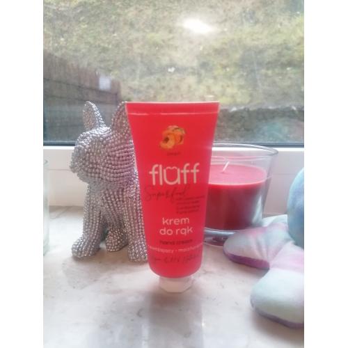 Fluff Superfood, Antibacterial Moisturizing Hand Cream Peach (Krem do rąk `Brzoskwinia`) - opinie | zdjęcie do recenzji od blondeinbeauty