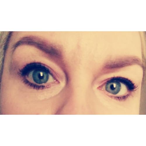 Eveline Cosmetics Viva Volume Lashes Waterproof Mascara (Wodoodporny tusz do rzęs) - opinie | zdjęcie do recenzji od Minnie86 - 2