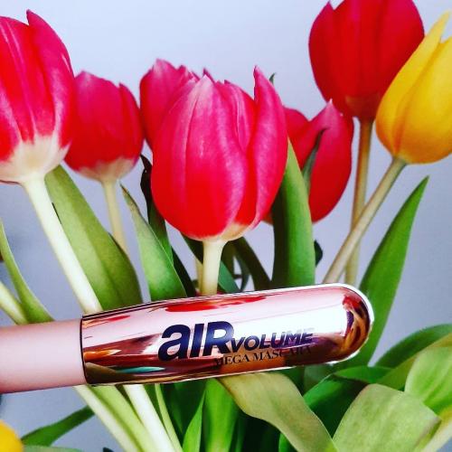 L'Oreal Paris Air Volume Mega Mascara (Pogrubiający tusz do rzęs) - opinie | zdjęcie do recenzji od tinka06 - 2