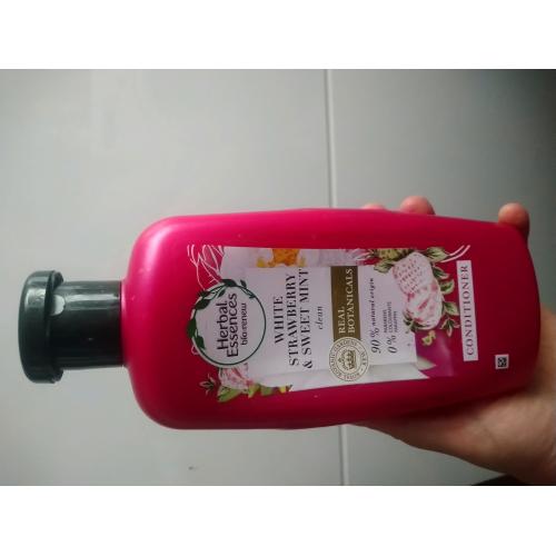 Herbal Essences Bio:renew, Oczyszczająca odżywka do włosów `Biała truskawka i słodka mięta` - opinie | zdjęcie do recenzji od majamonika