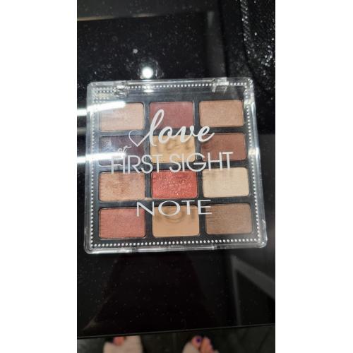 Note Cosmetique Love At First Sight Daily Routine Eyeshadow Palette (Paletka cieni do powiek) - opinie | zdjęcie do recenzji od PAUNI